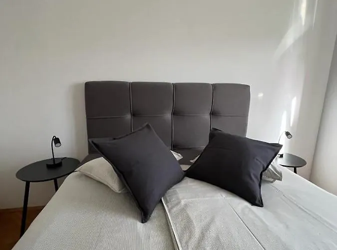 Апартаменти Luxury Ora Спліт